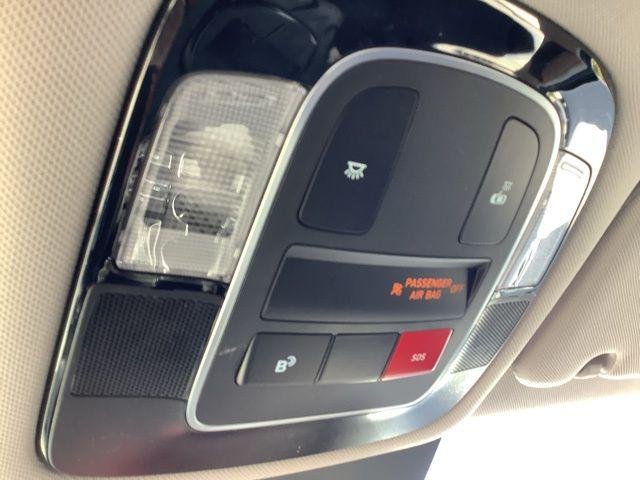 New 2026 Abyss Black Hyundai SE image 28