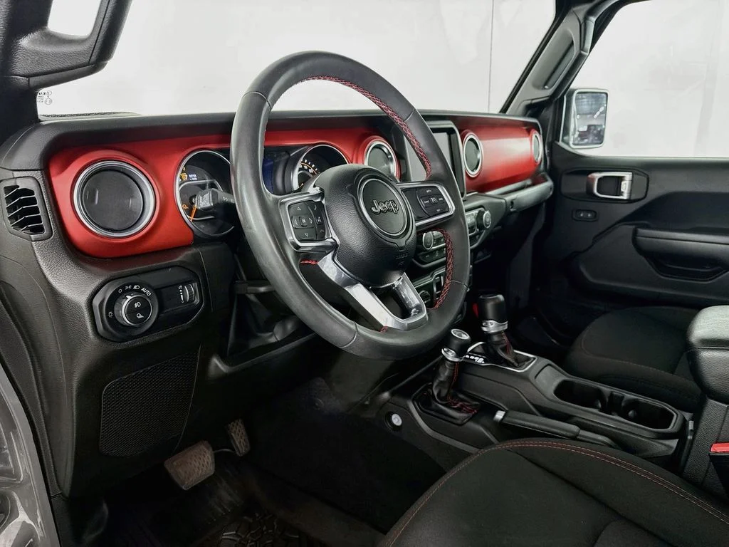 Used 2023 Gray Clearcoat Jeep Rubicon image 4