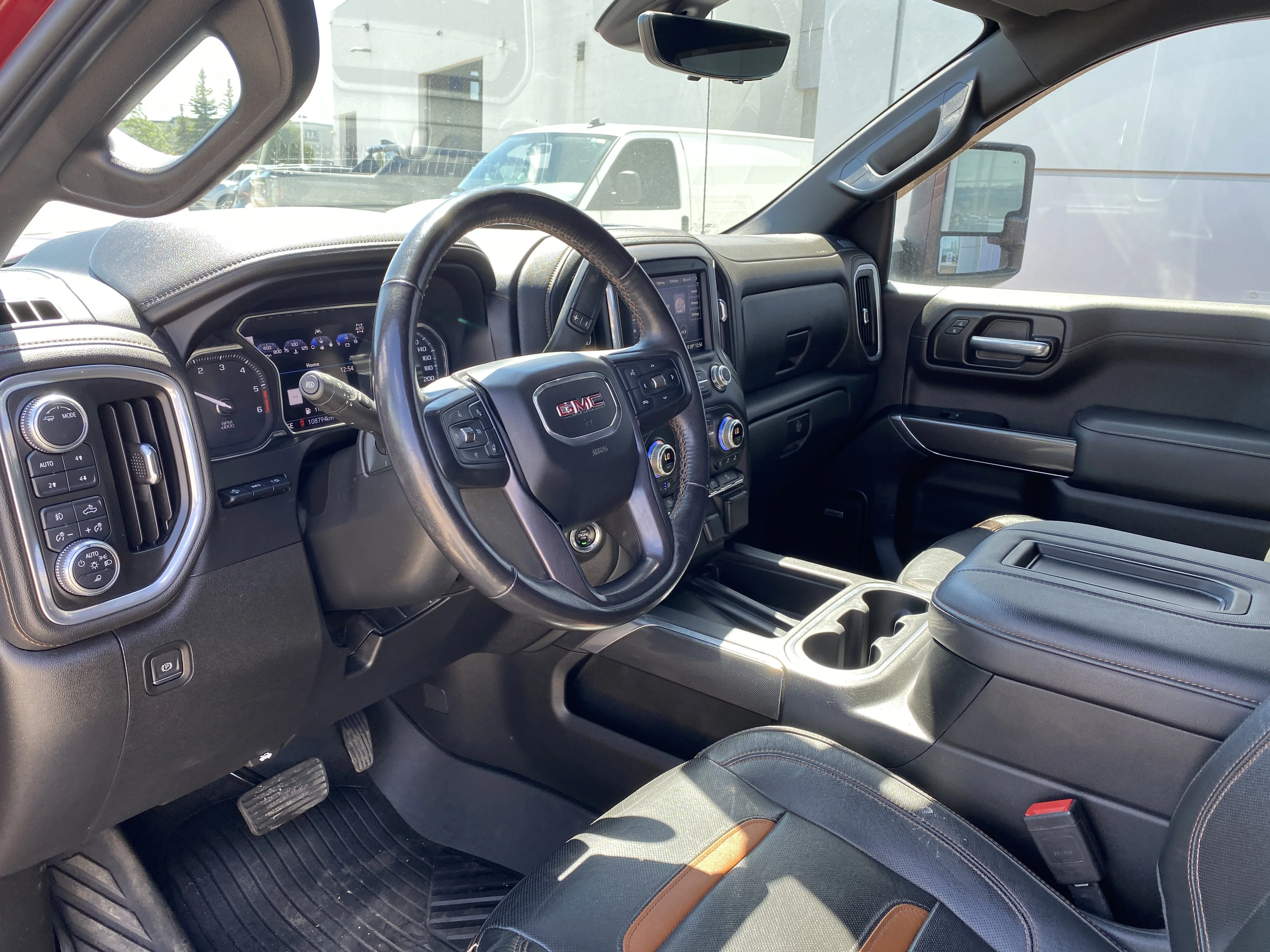 Certified Used 2020 Red GMC Crew Cab AT4 * STANDARD BOX * 3.0L DIESEL * 360 CAMERA * image 9