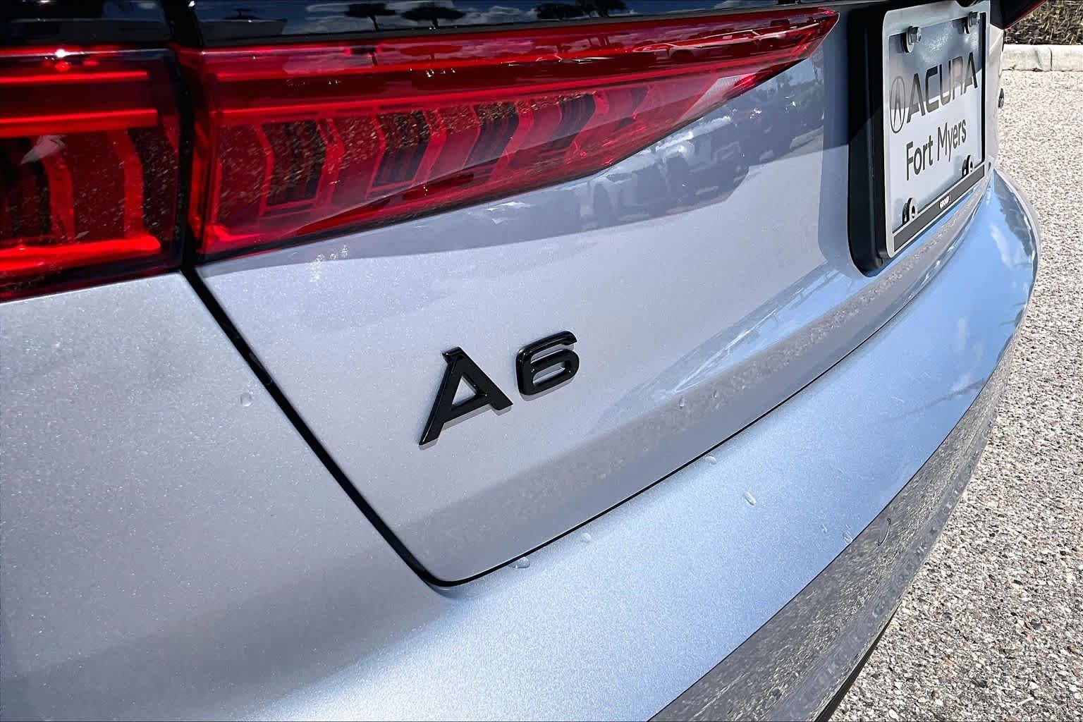 Used 2022 Florett Silver Metallic Audi Premium Plus image 31