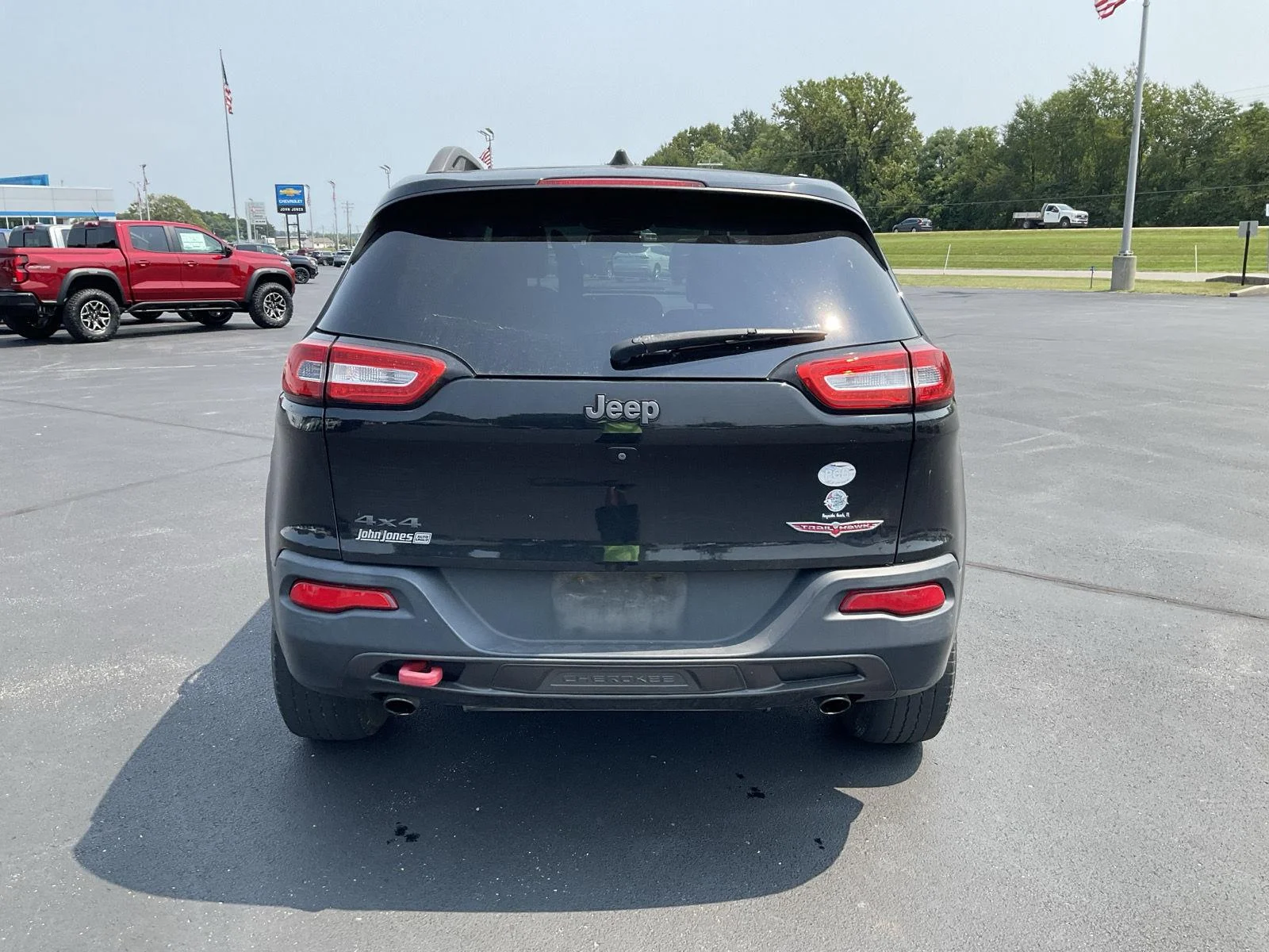 Used 2016 Brilliant Black Crystal Pearlcoat Jeep Trailhawk image 7