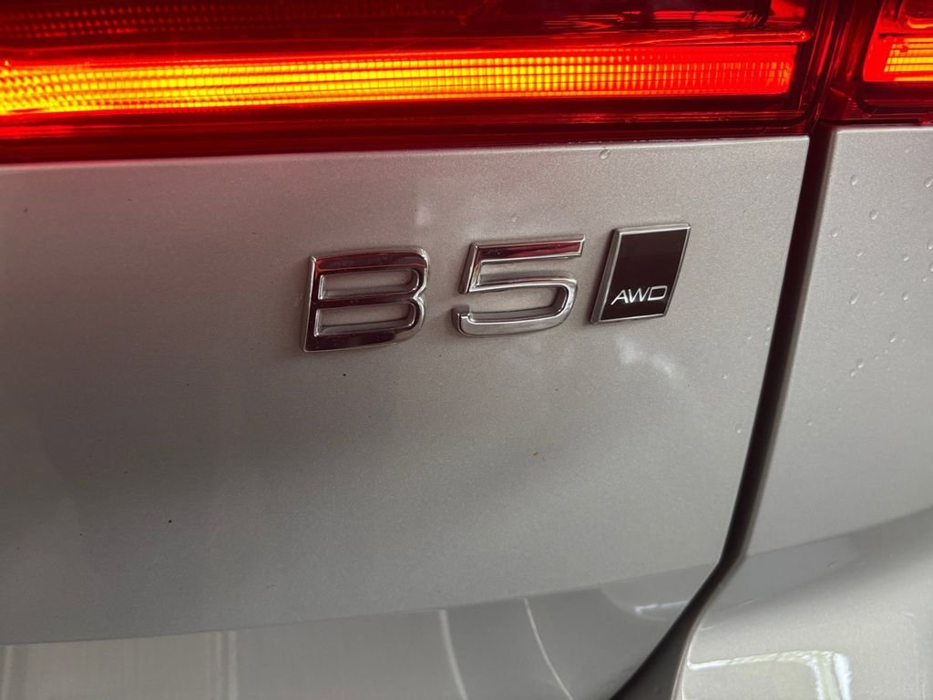 Certified Used 2023 Silver Volvo B5 Plus Dark Theme image 32