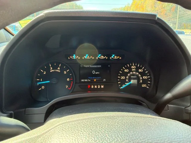 Used 2018 Blue Ford XL image 33