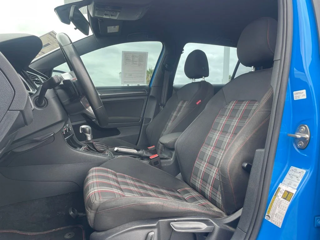 Used 2019 Blue Volkswagen 2.0T Rabbit Edition image 7