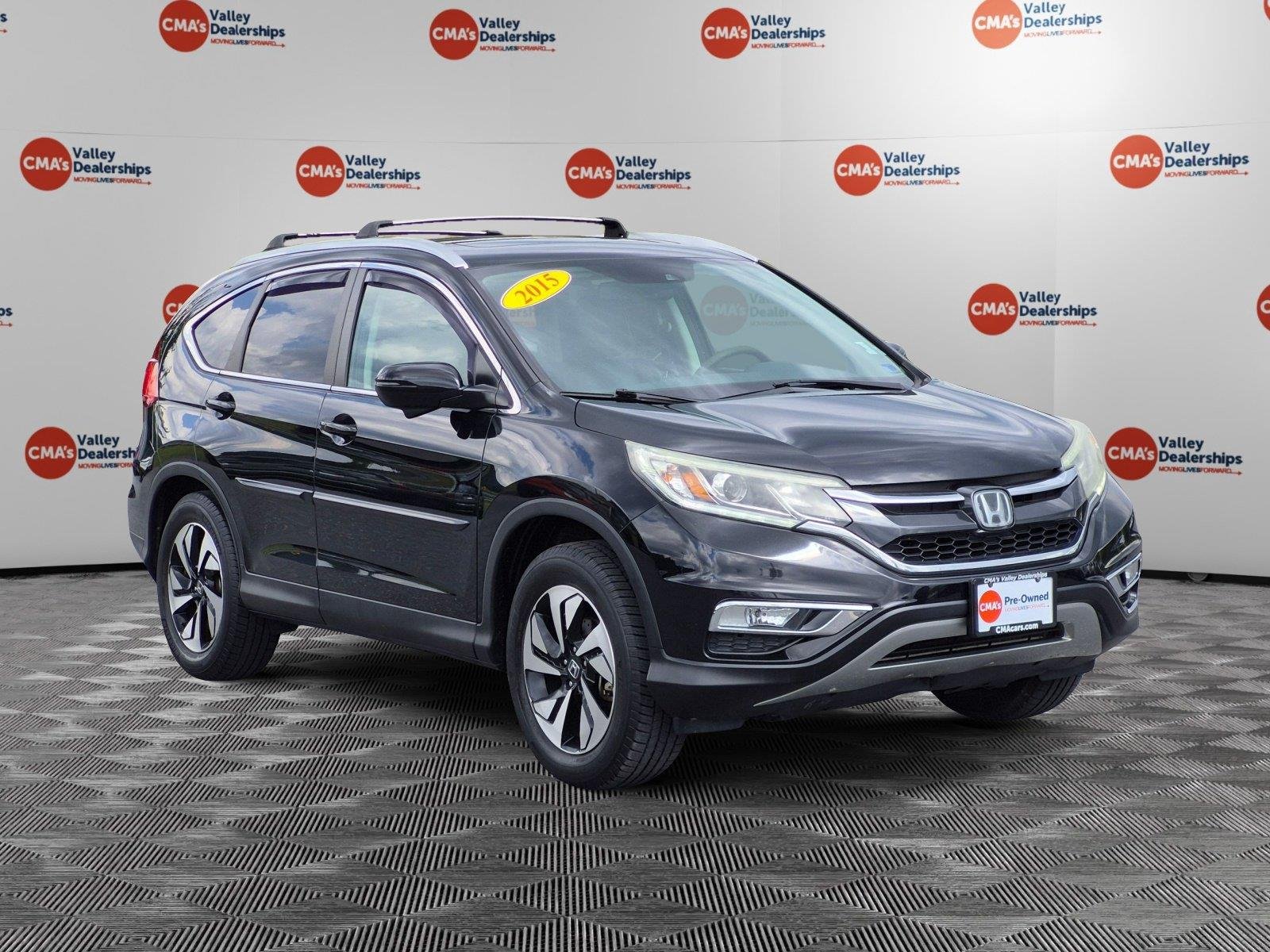 Used 2015 Crystal Black Pearl Honda Touring image 3