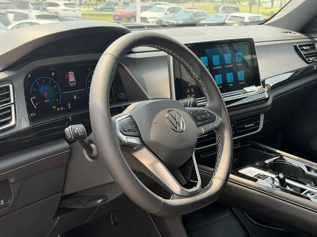 New 2026 Pure Gray Volkswagen 2.0T SE W/TECHNOLOGY image 6