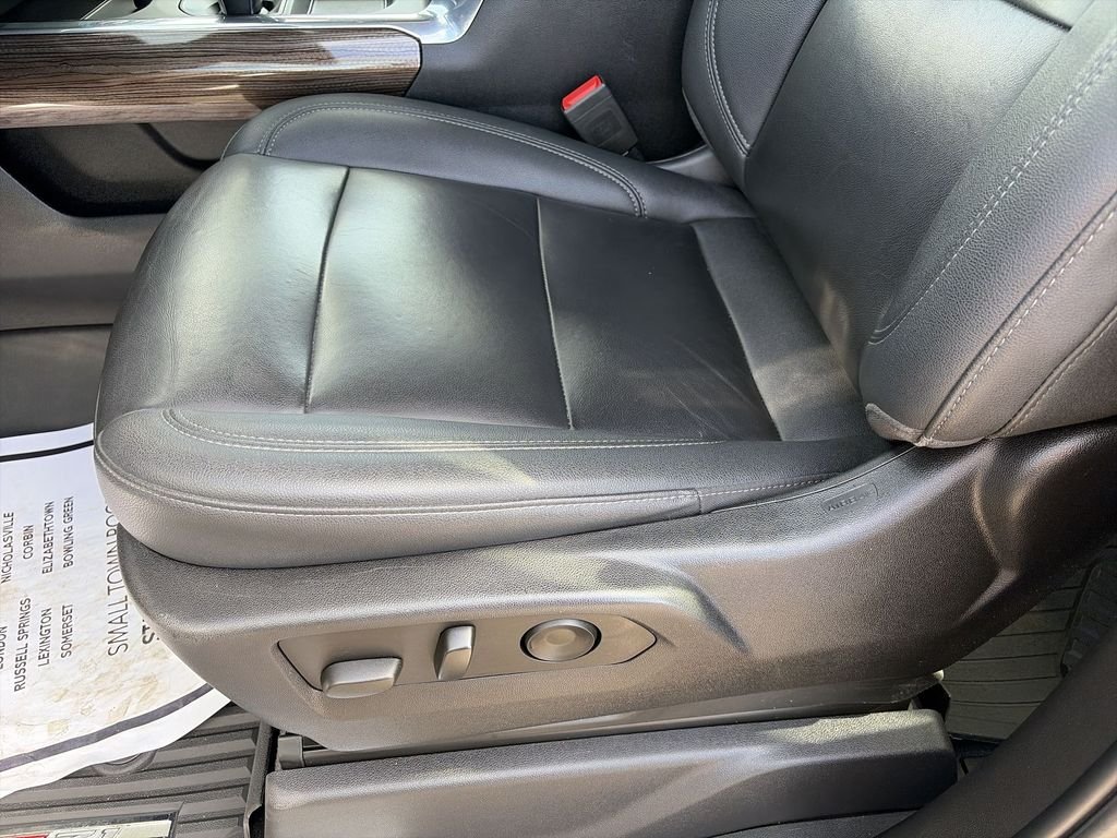 Used 2023 Blue Chevrolet RST image 12