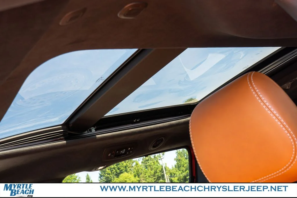 New 2026 Red Hot Pearl-Coat Exterior Paint Chrysler Pinnacle image 21