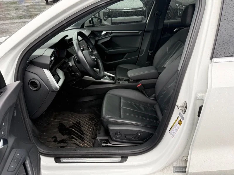 Used 2022 White Audi 40 Premium image 9