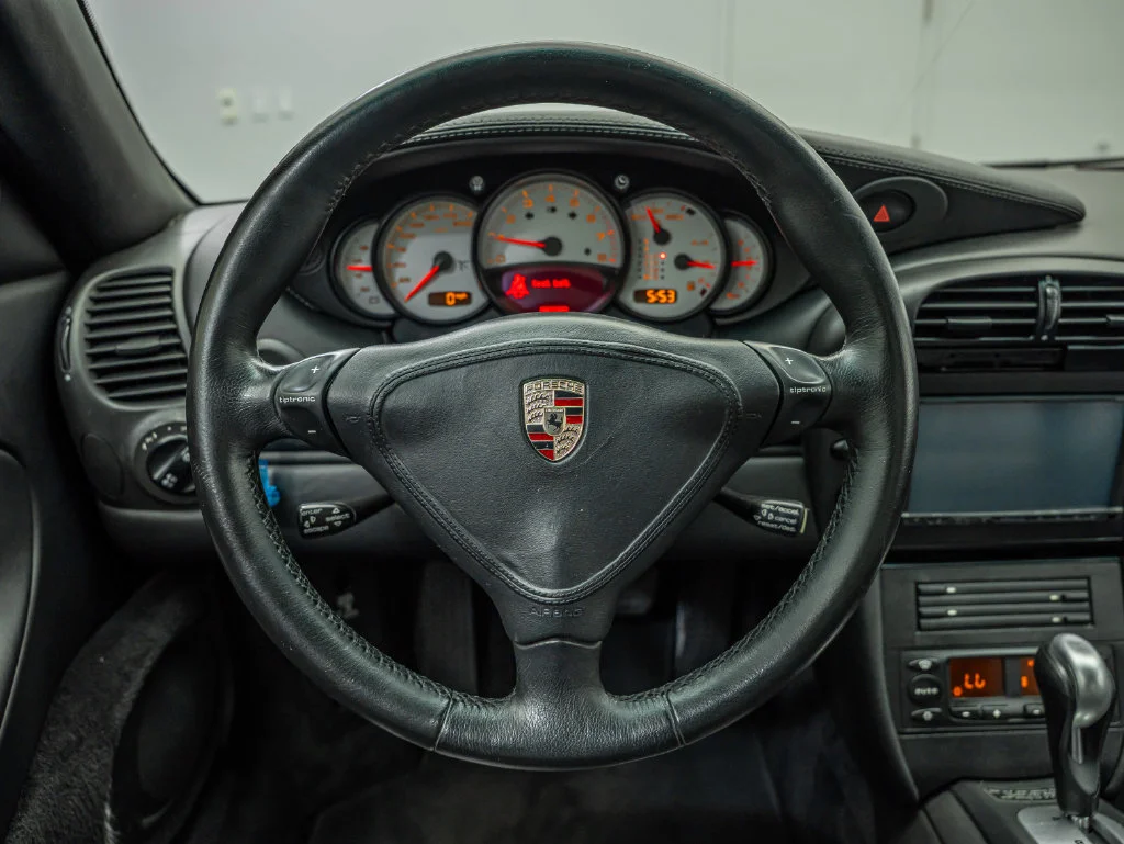 Used 2003 Arctic Silver Metallic Porsche  image 32
