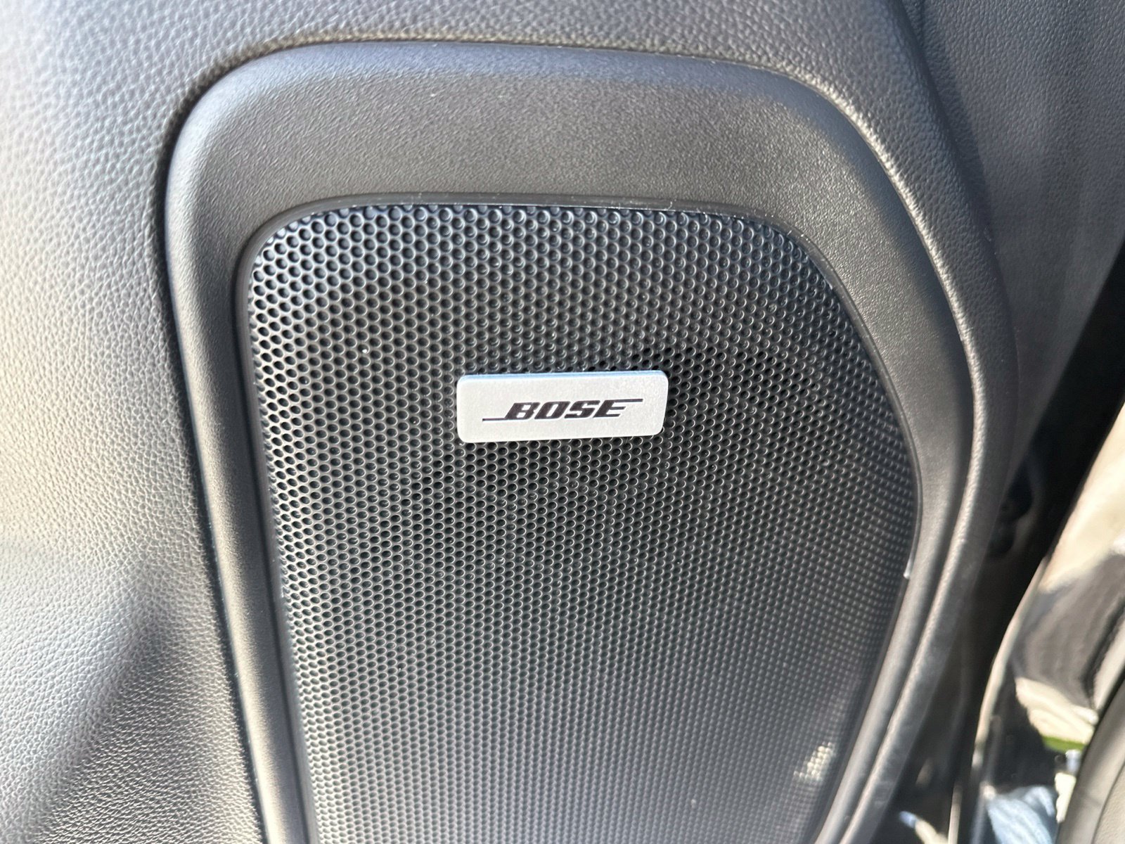 Used 2019 Onyx Black GMC SLT image 10