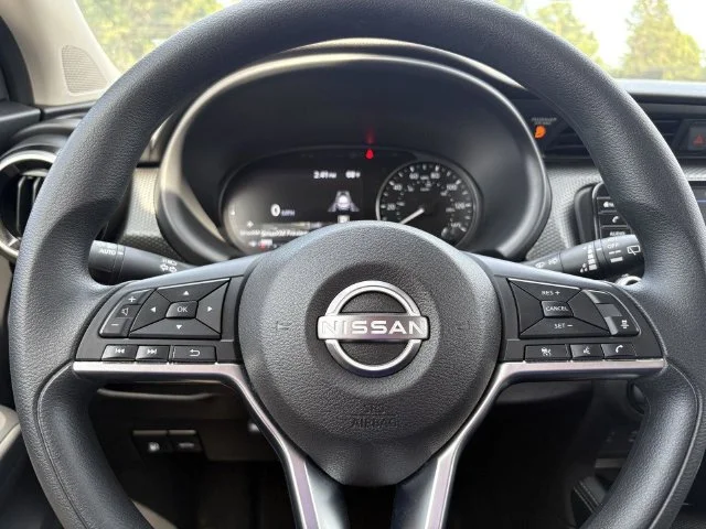 Used 2024 Gray Nissan SV image 22