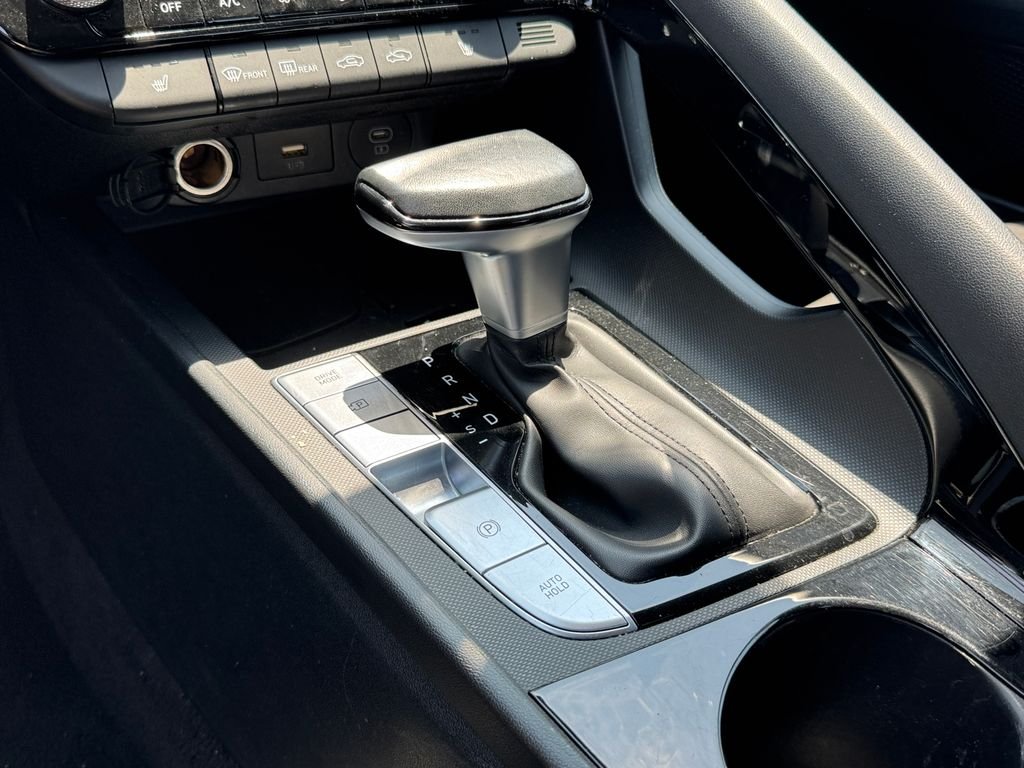 Used 2025 Gray Hyundai SEL Convenience image 10
