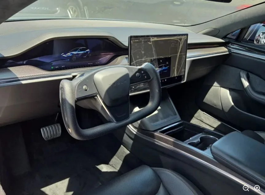 Used 2021 Blue Tesla Plaid image 4