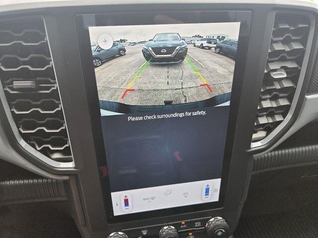Used 2024 Oxford White Ford XL image 19