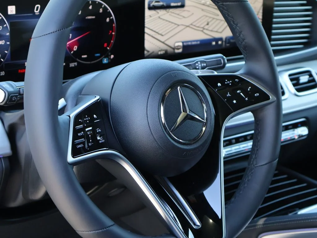New 2026 Obsidian Black Metallic Mercedes-Benz GLE 350 image 18