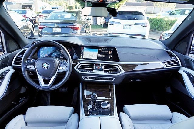 Used 2023 Gray BMW xDrive40i image 19