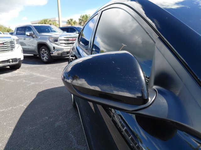 Used 2020 Phantom Black Hyundai Value Edition image 11