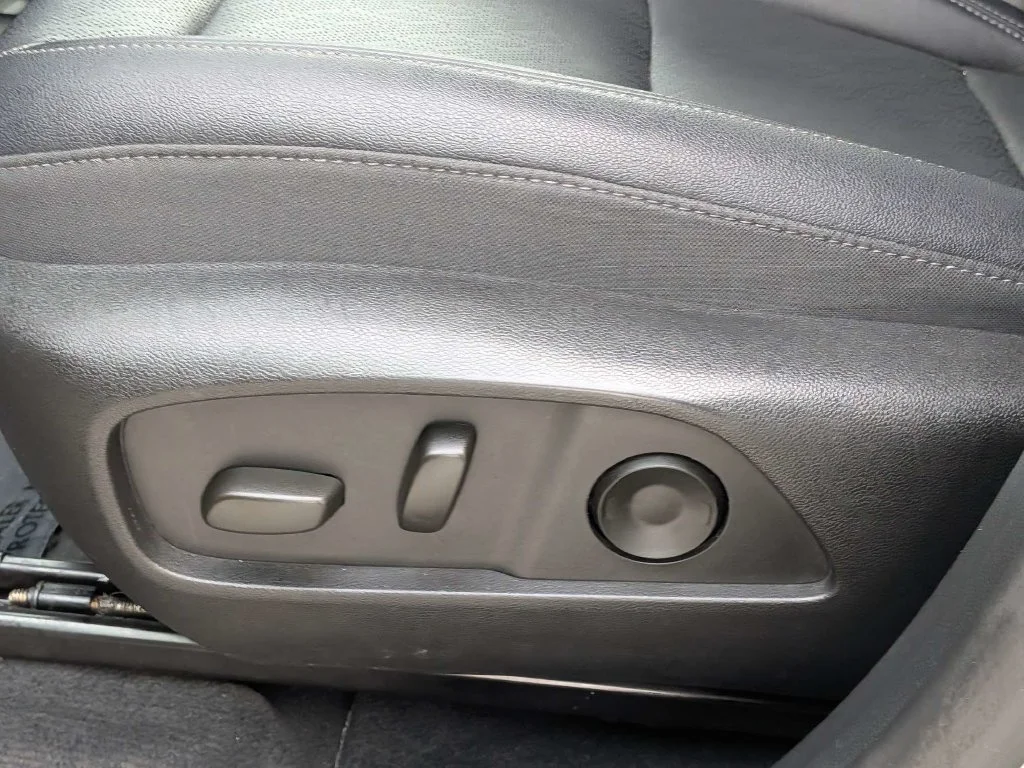 Certified Used 2025 Green Chevrolet LT image 20