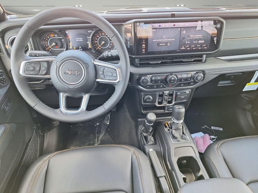 2025 Jeep Wrangler 4-Door Sahara - Photo 9