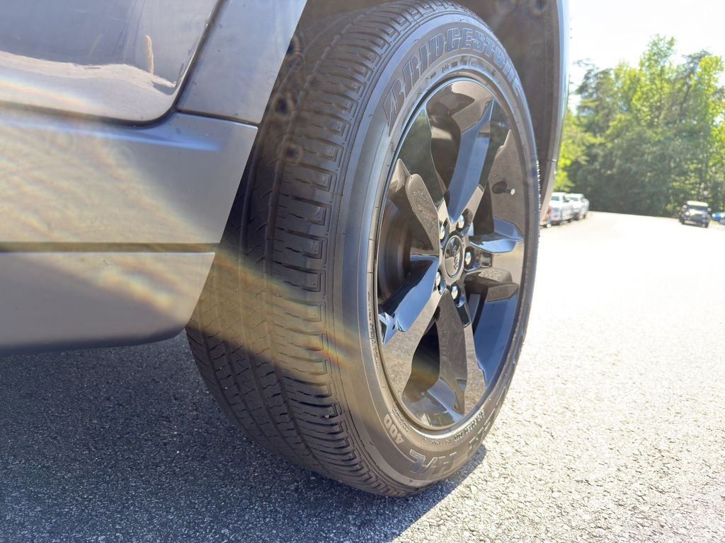 Used 2024 Baltic Gray Metallic Clearcoat Jeep Altitude X image 16
