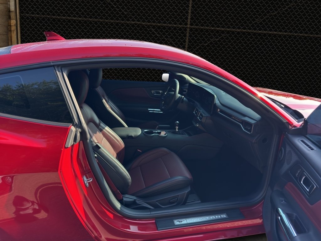 Used 2024 Rapid Red Metallic Tinted Clearcoat Ford GT Premium image 16