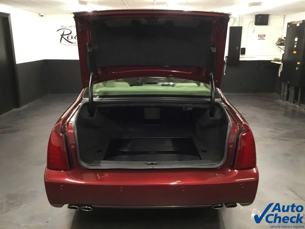 Used 2000 Red Cadillac DHS image 12