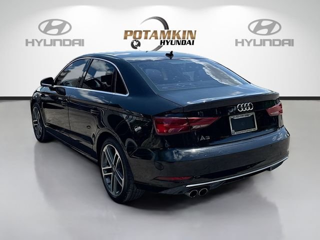 Used 2019 Black Audi 2.0T Premium image 7