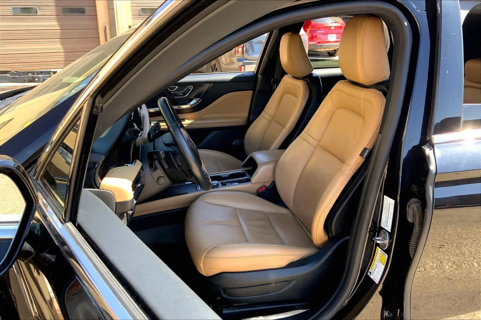 Used 2021 Infinite Black Lincoln Reserve image 8