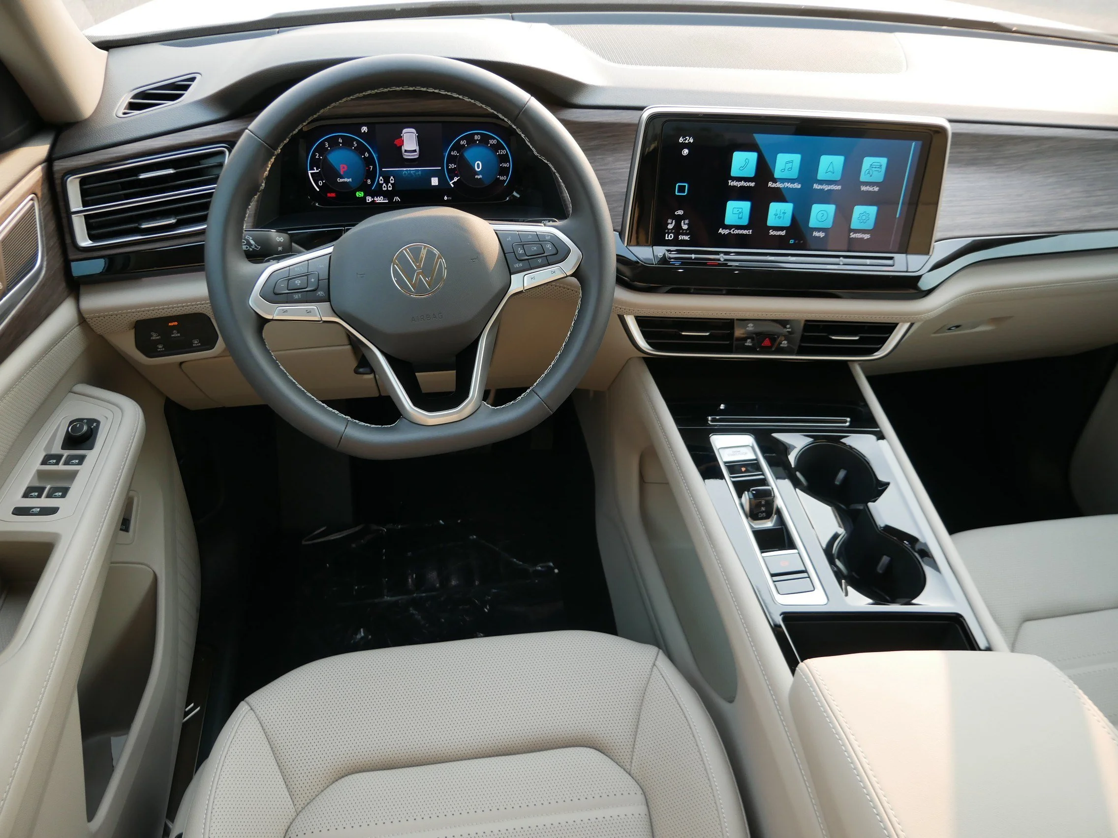 New 2026 Opal White Pearl Volkswagen 2.0T SEL image 7