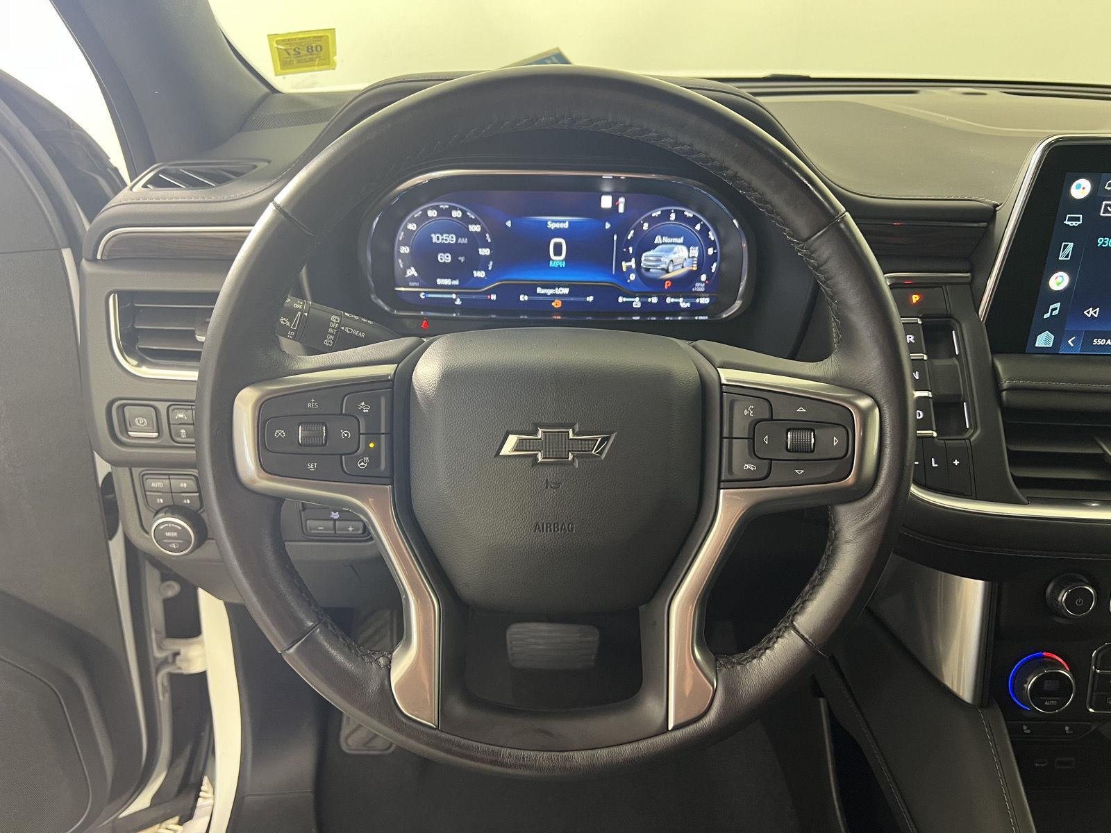 Used 2022 Summit White Chevrolet Z71 image 10