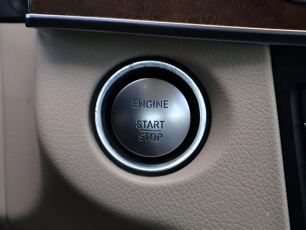 Used 2016 Gray Mercedes-Benz E 350 image 29