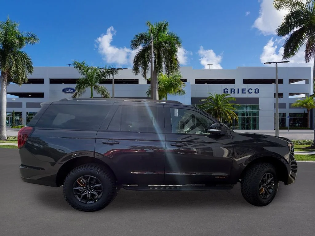 New 2027 Dark Matter Gray Metallic Ford Tremor® image 8