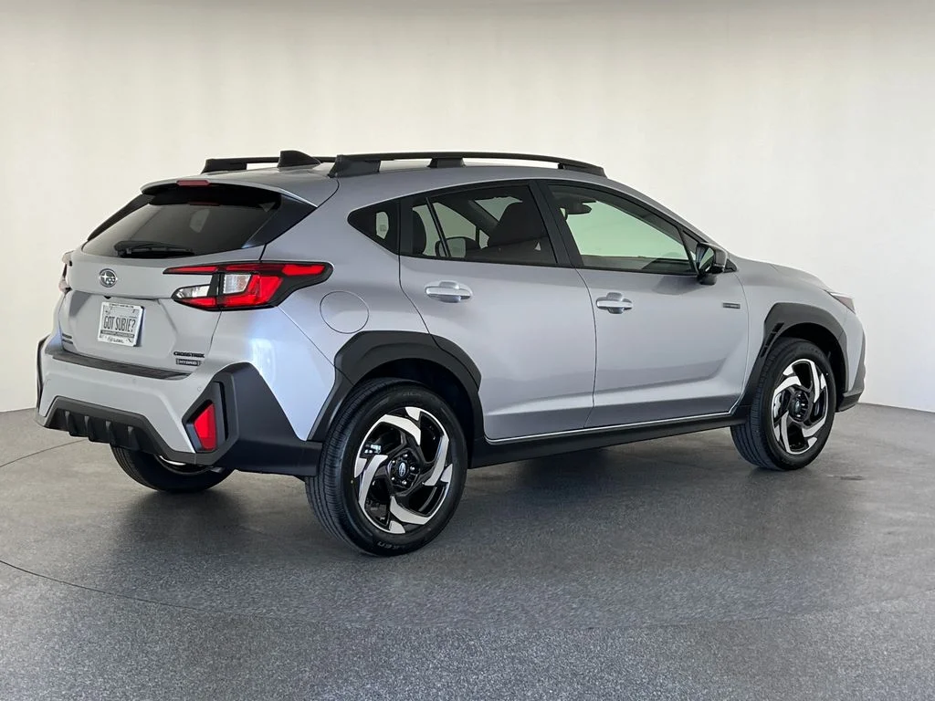New 2026 ICE SILVER METALLIC Subaru Limited Hybrid image 4