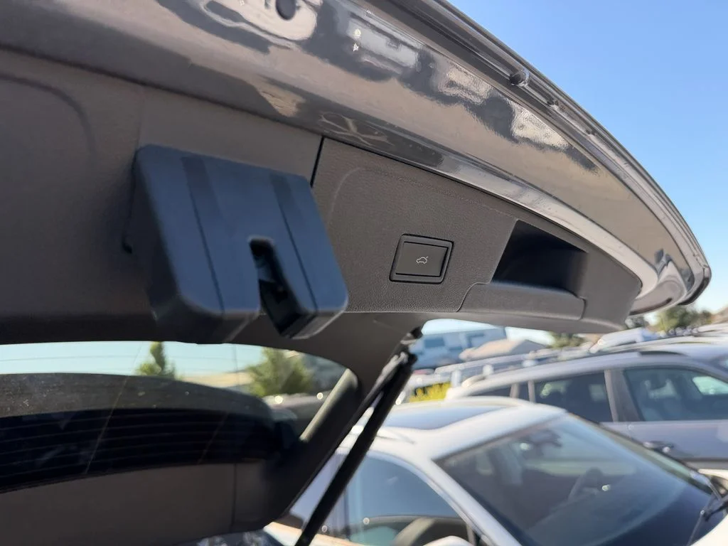 New 2026 Pure Gray Volkswagen 2.0T SE w/Technology image 29