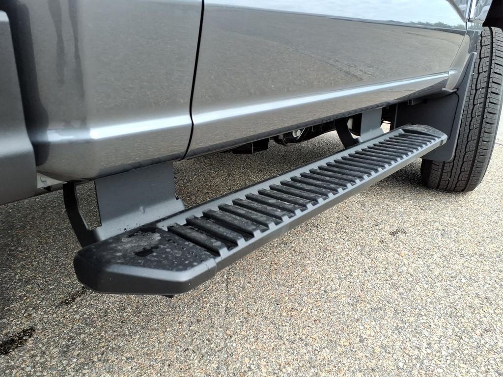 New 2026 Carbonized Gray Metallic Ford F-250® XLT image 11
