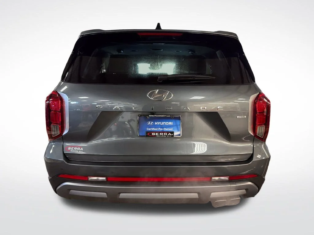 Certified Used 2025 Gray Hyundai SEL image 4