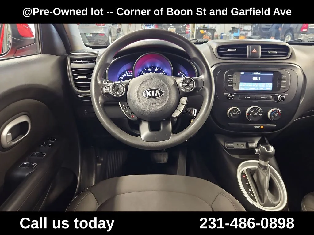 Used 2019 Red Kia Base image 17