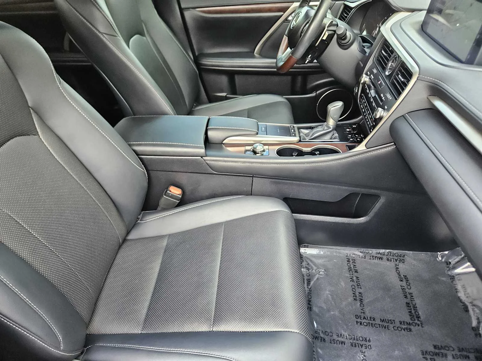 Used 2020 Atomic Silver Lexus  image 9