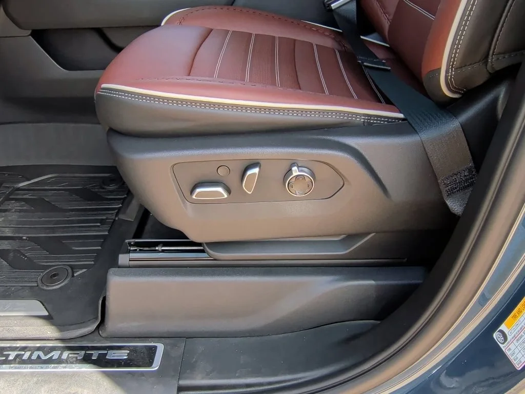 2026 GMC Sierra 2500HD Denali Ultimate - Photo 14
