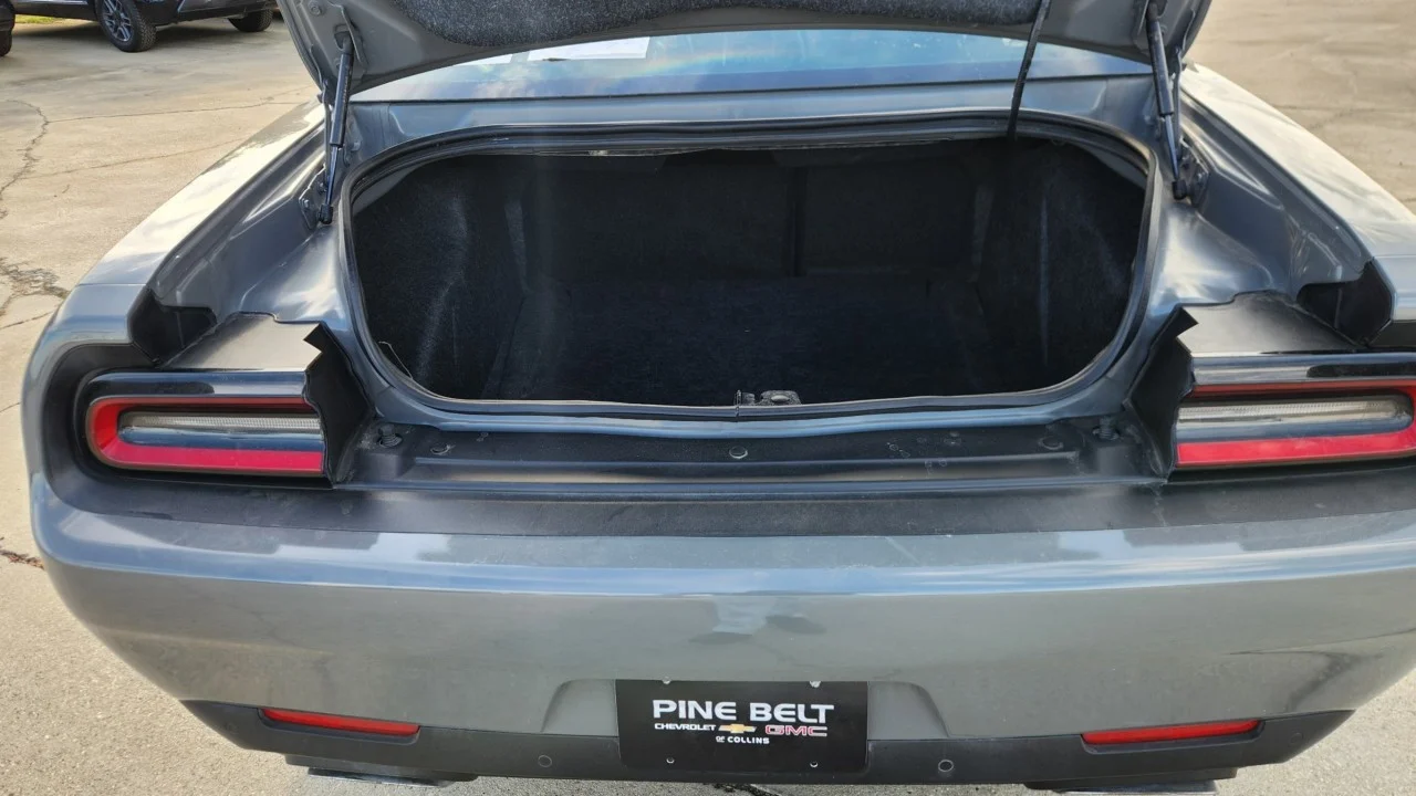 Used 2023  Dodge R/T Scat Pack image 9