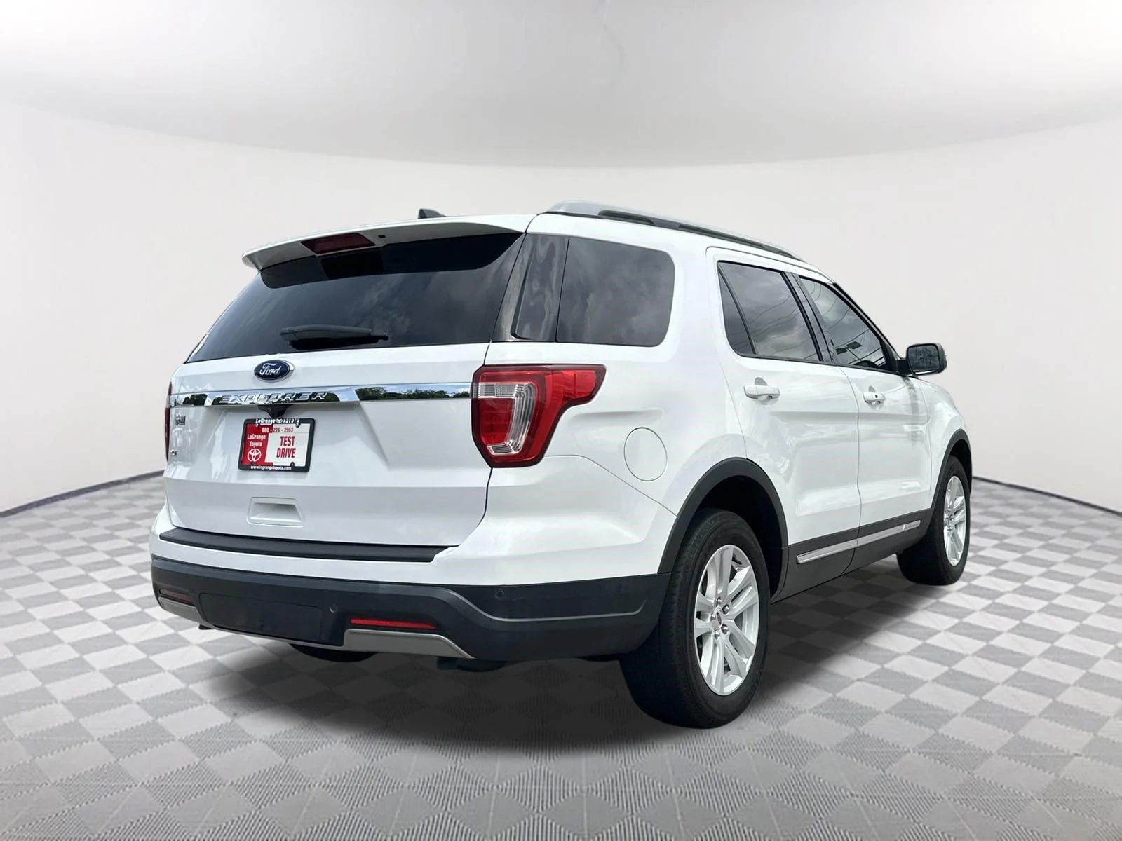 Used 2019 Oxford White Ford XLT image 5