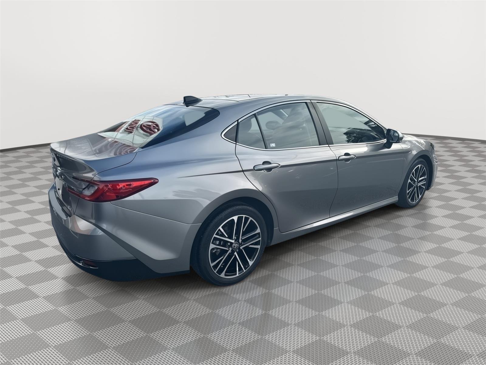 Used 2025 Heavy Metal Toyota XLE image 5