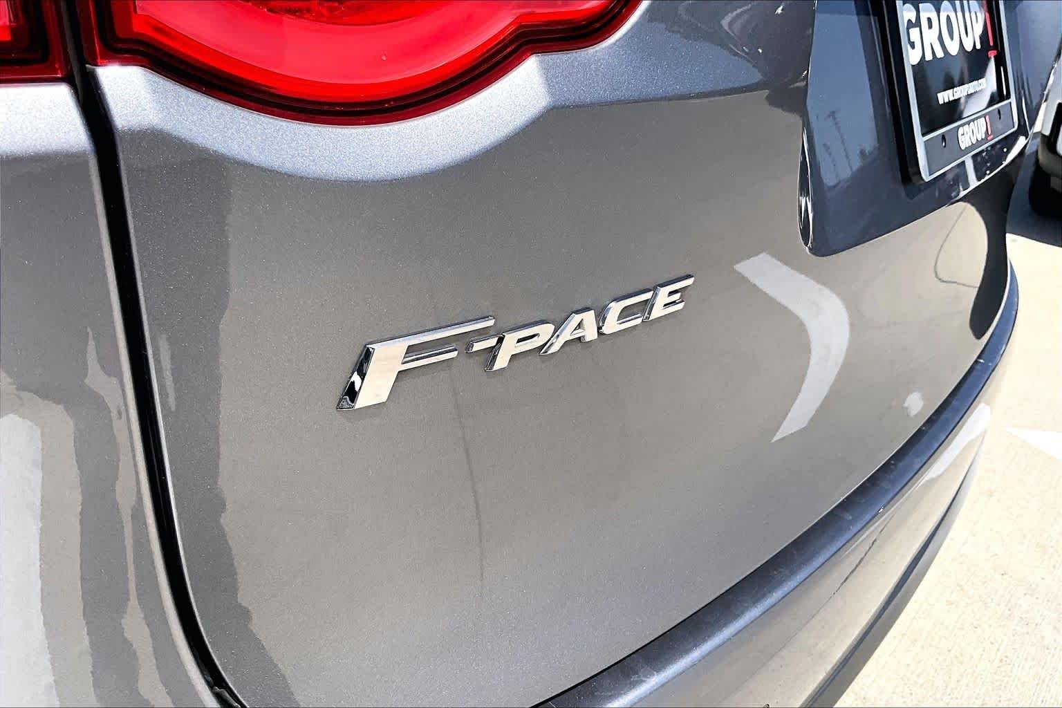 Used 2020 Eiger Grey Metallic Jaguar SVR image 30