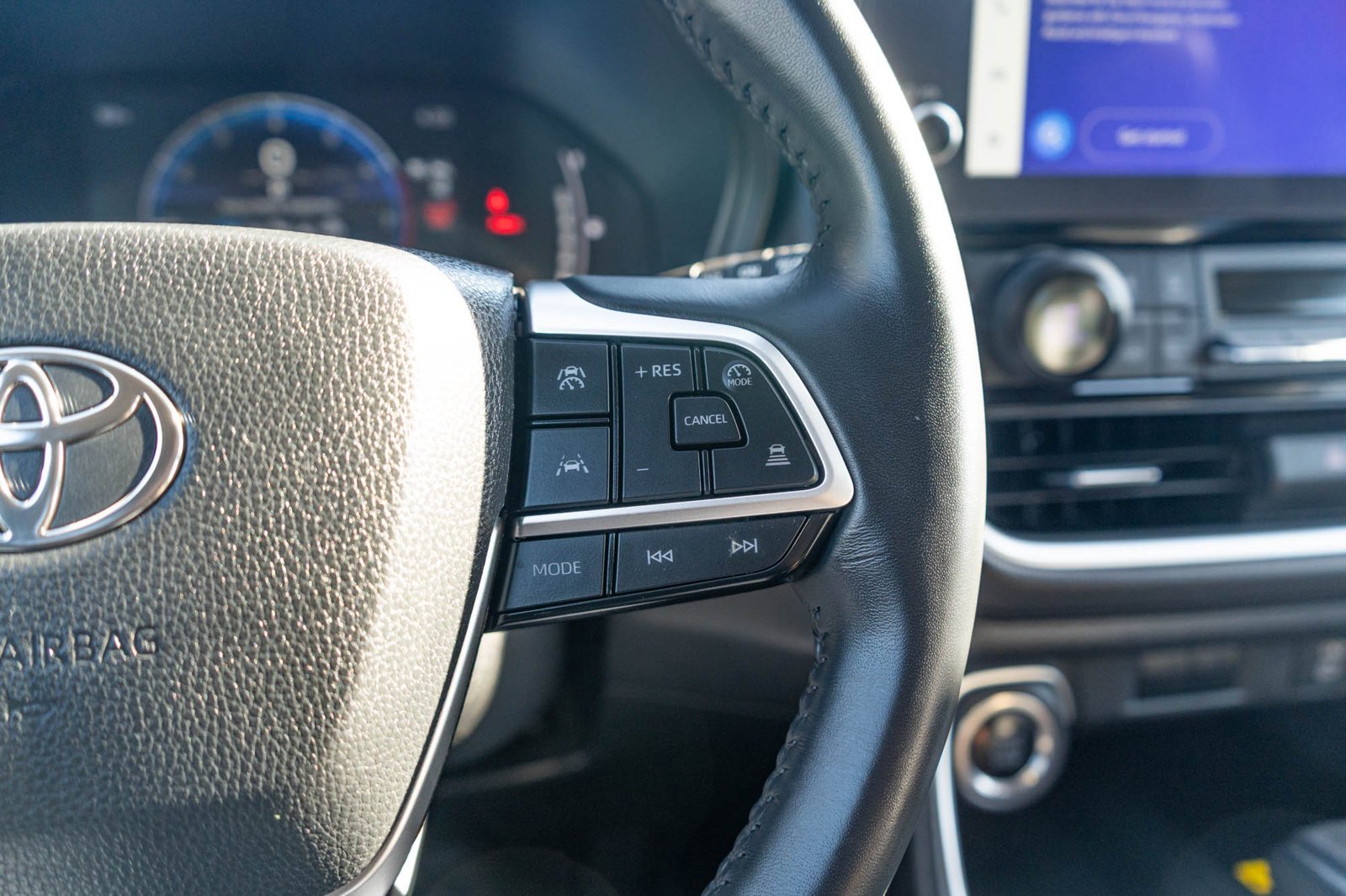 Certified Used 2024 Cream Toyota XLE image 27