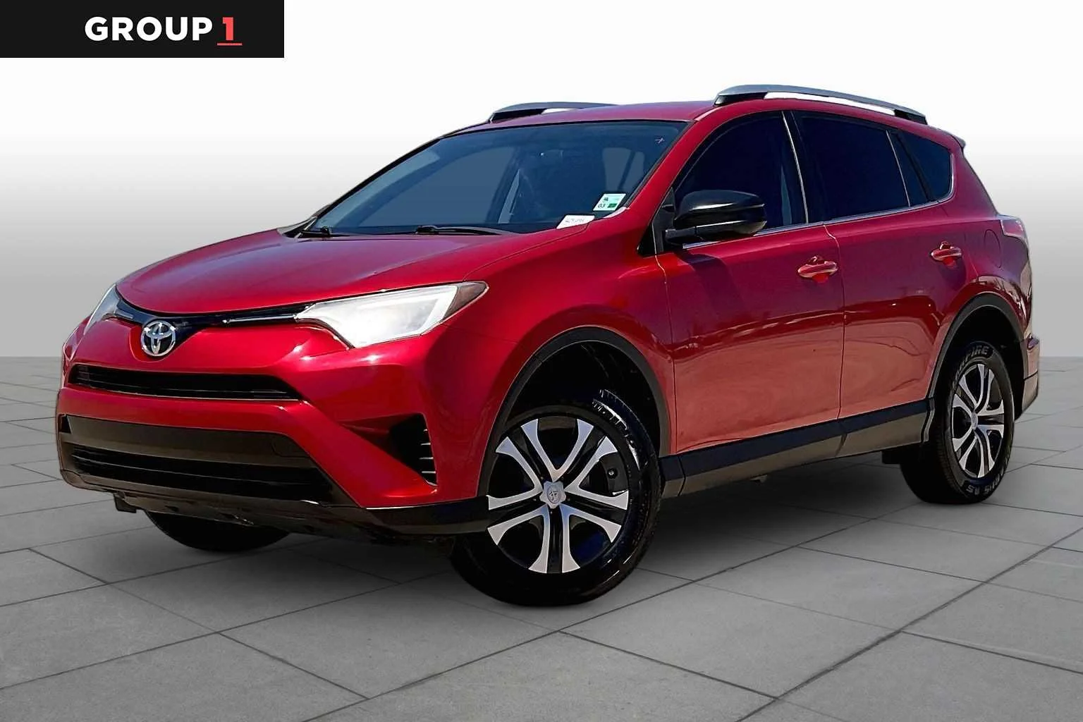 2016 Toyota RAV4 LE's photo