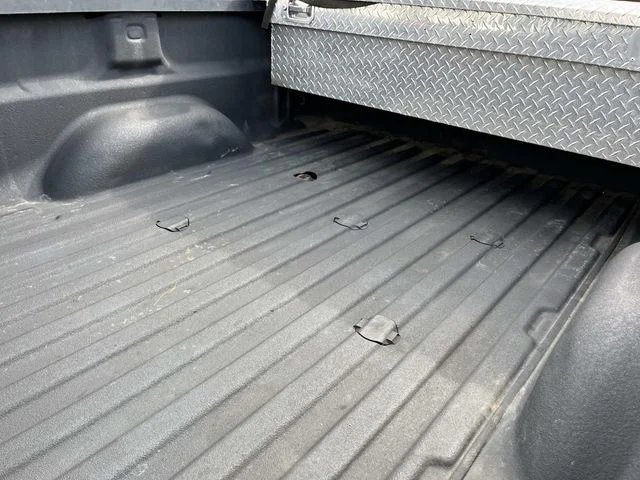 Used 2018 Silver GMC Denali image 4