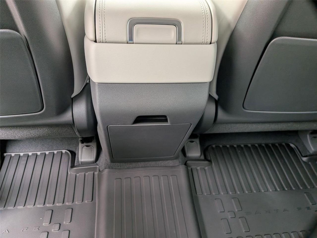 2026 Hyundai Santa Fe SEL - Photo 29