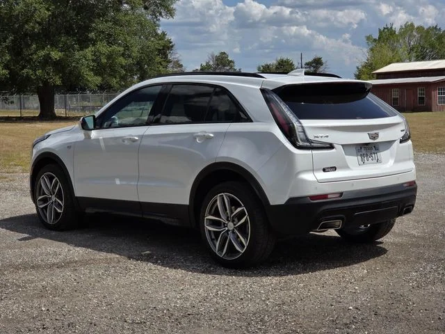 Used 2022 White Cadillac Sport image 5
