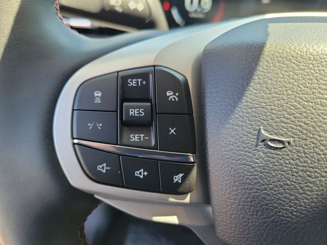 New 2026 Space White Metallic Ford Active image 5